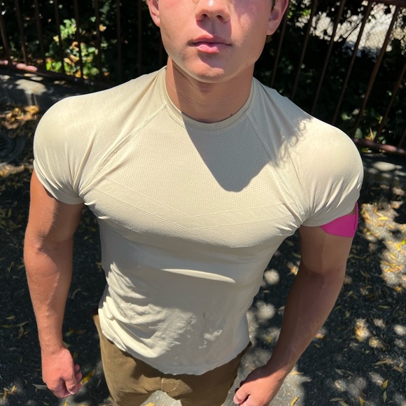 ALPHALETE MEN NUDE BEIGE WORKOUT T SHIRT WORKOUT GYM SHIRT LIGHTWEIGHT GYM SPORT - Picture 3 of 16